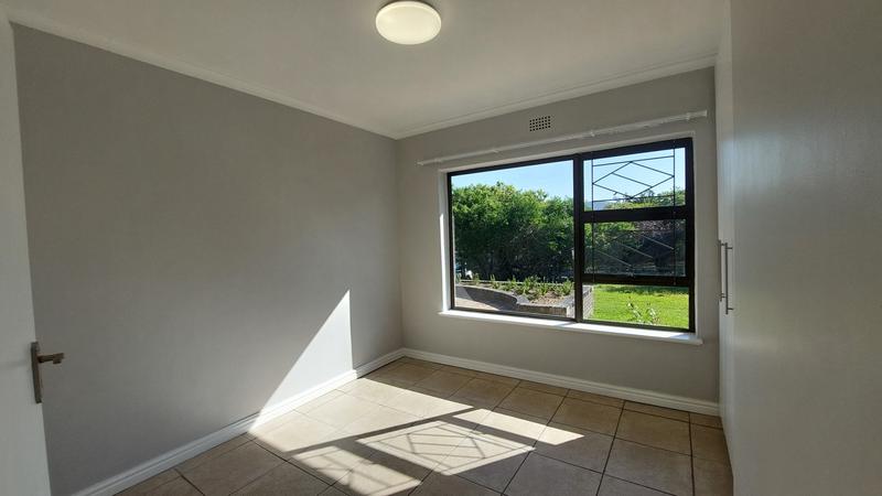 To Let 3 Bedroom Property for Rent in Schoongezicht Western Cape